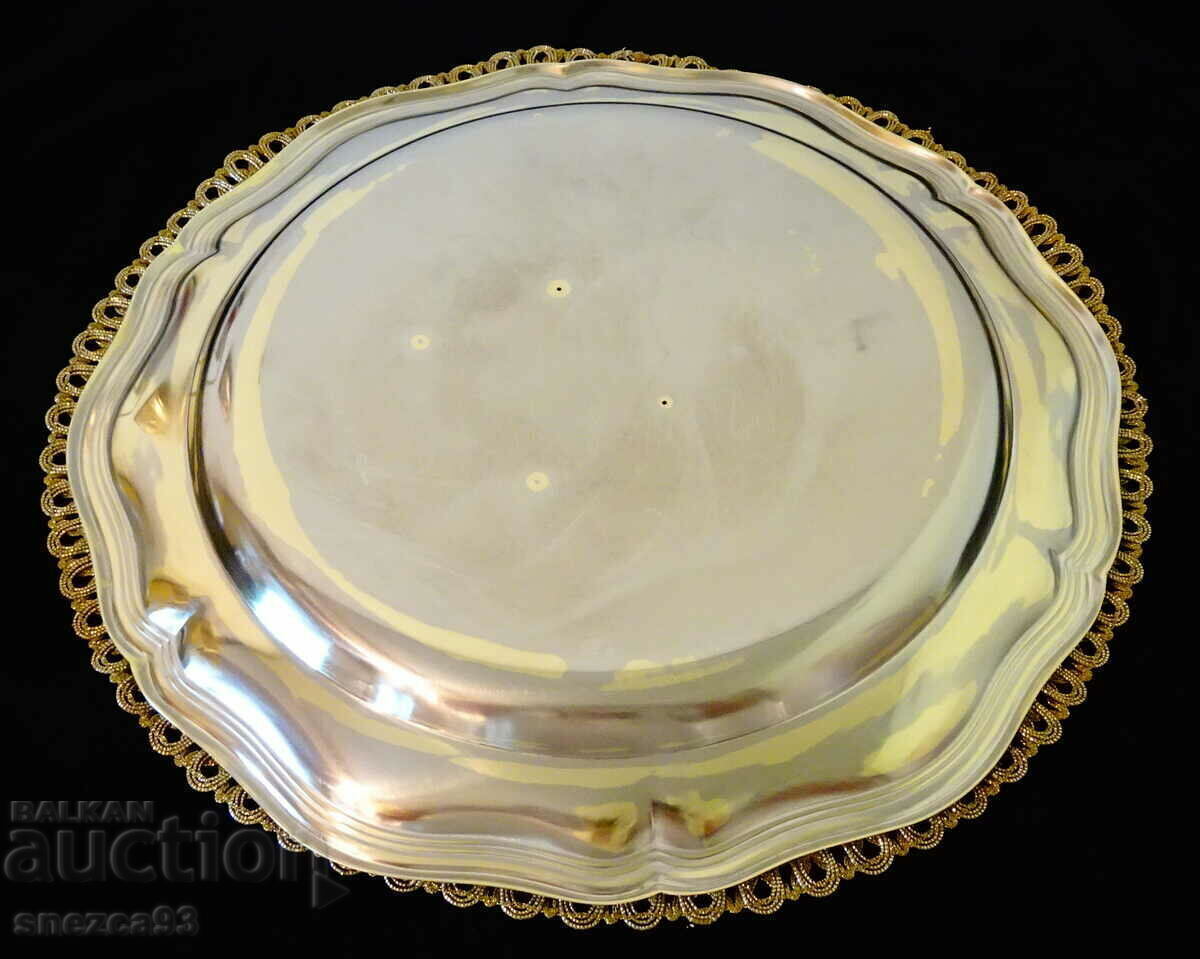 Silver-plated plateau with gilded coat of arms, markings. - 5 Silver-plated plateau with gilded coat of arms, markings. - 5