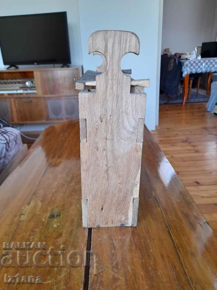 Old stand, wine box with price 20.00 BGN | € 10.23
