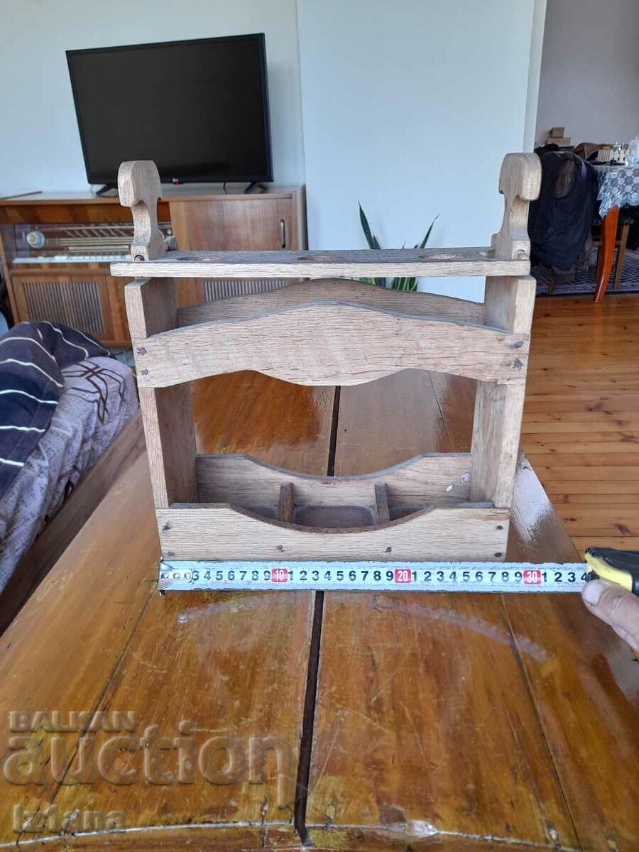 Auction  Old stand, wine box