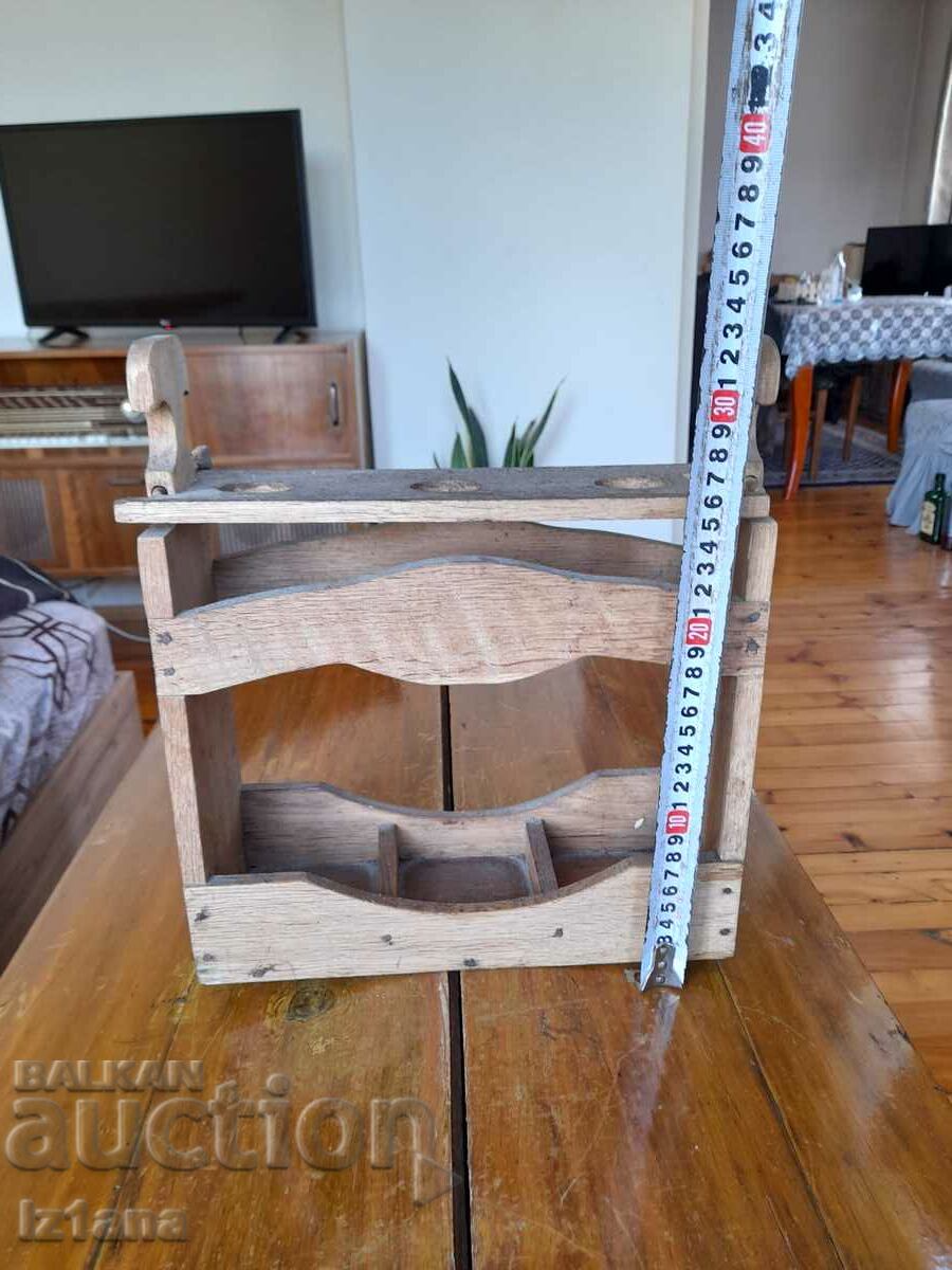 Delivery of Old stand, wine box