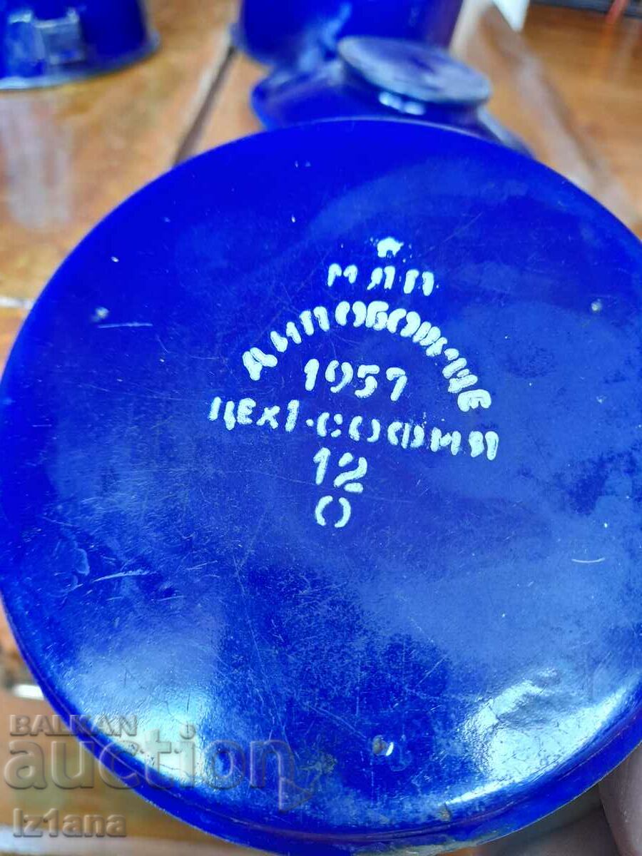 Old enameled food containers - 6