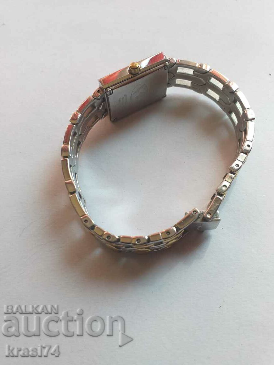 Ladies watch with price 30.00 BGN | € 15.34