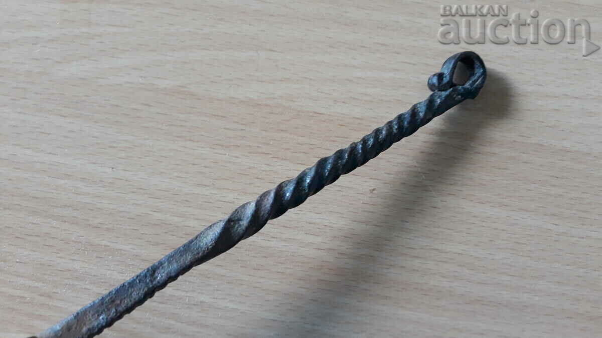 Delivery of antique hand forged primitive Delivery of antique hand forged primitive