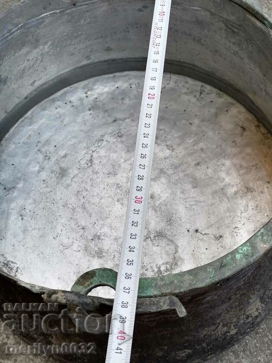 Old harania, a copper pot, a big boiler, a baker, a bumper - 7 Old harania, a copper pot, a big boiler, a baker, a bumper - 7