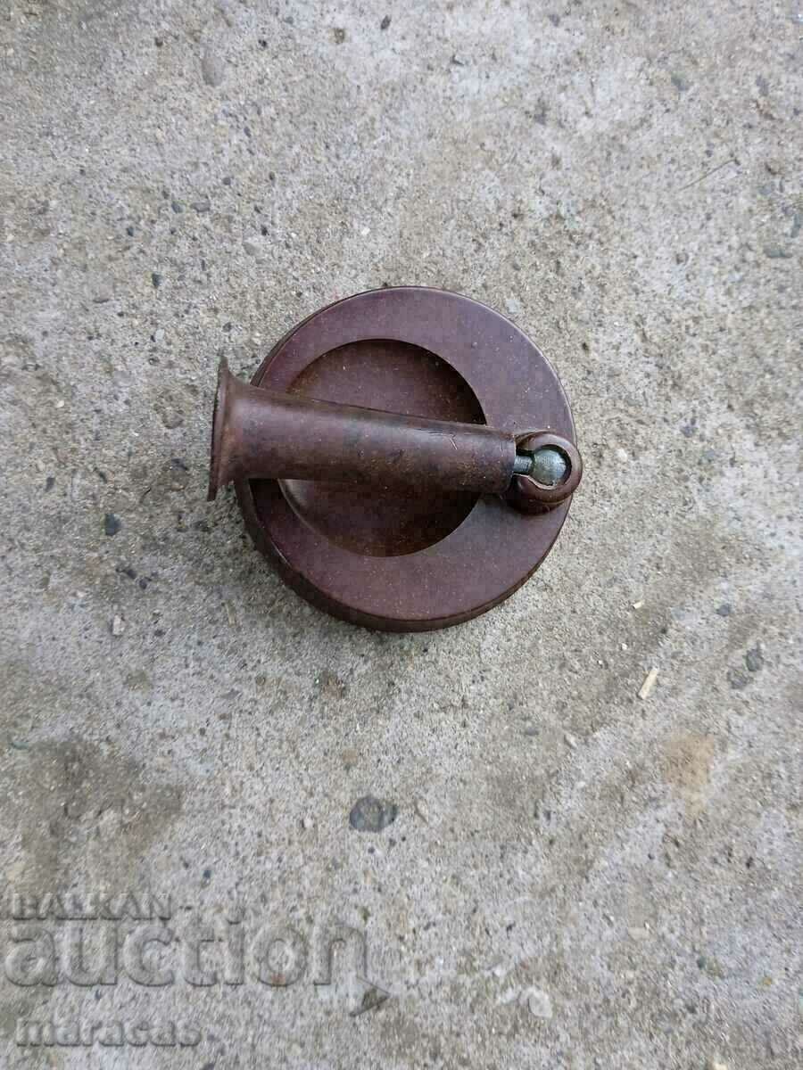 Pen or pen holder with price 19.00 BGN | € 9.71 Pen or pen holder with price 19.00 BGN | € 9.71