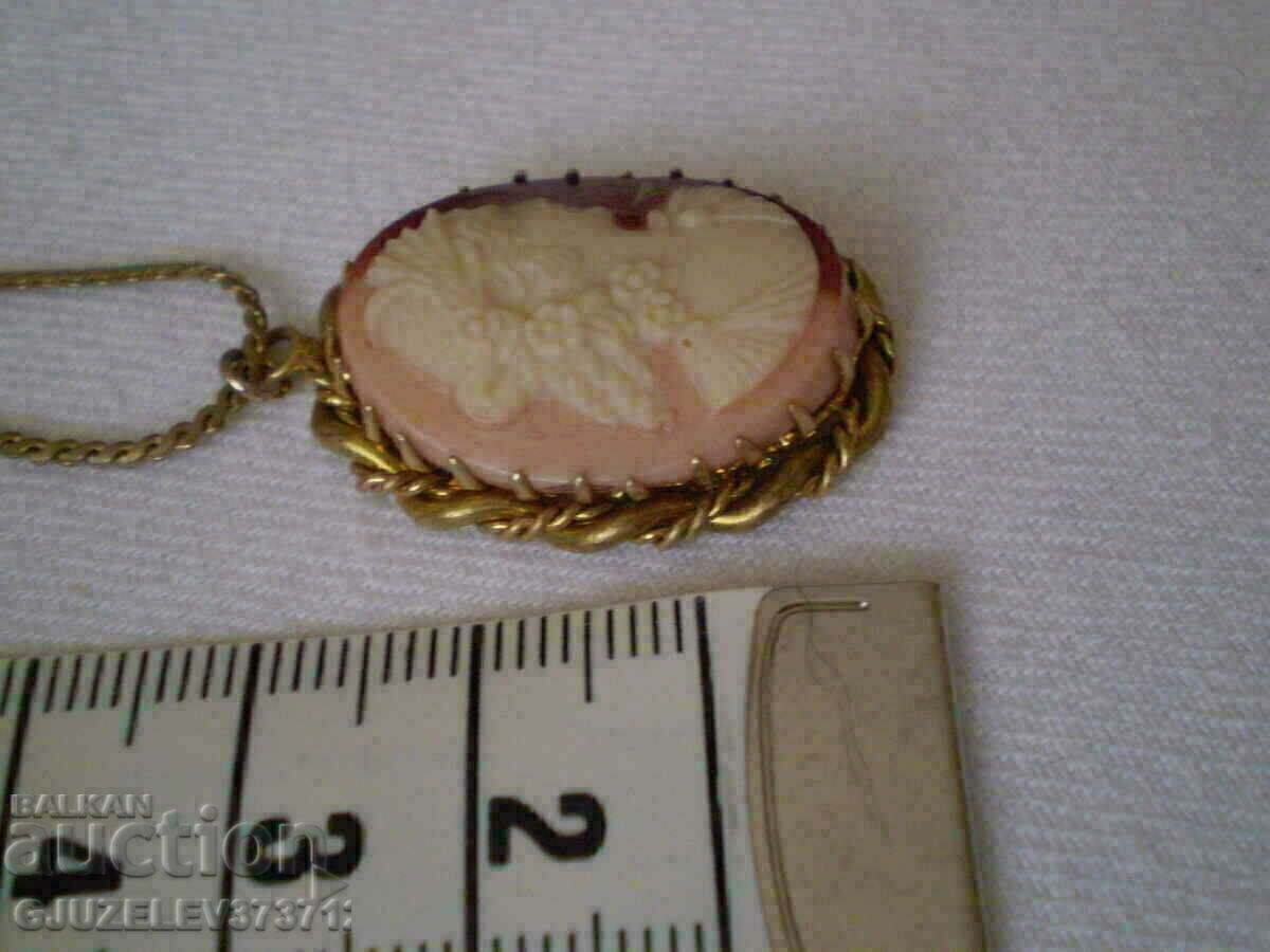 medalion frumos Medalion Cameo anii 50 - 5