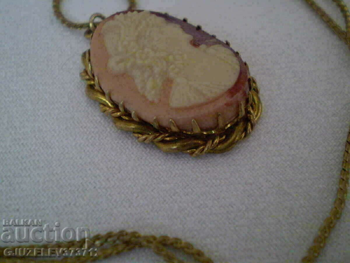 medalion frumos Medalion Cameo anii 50 - 6