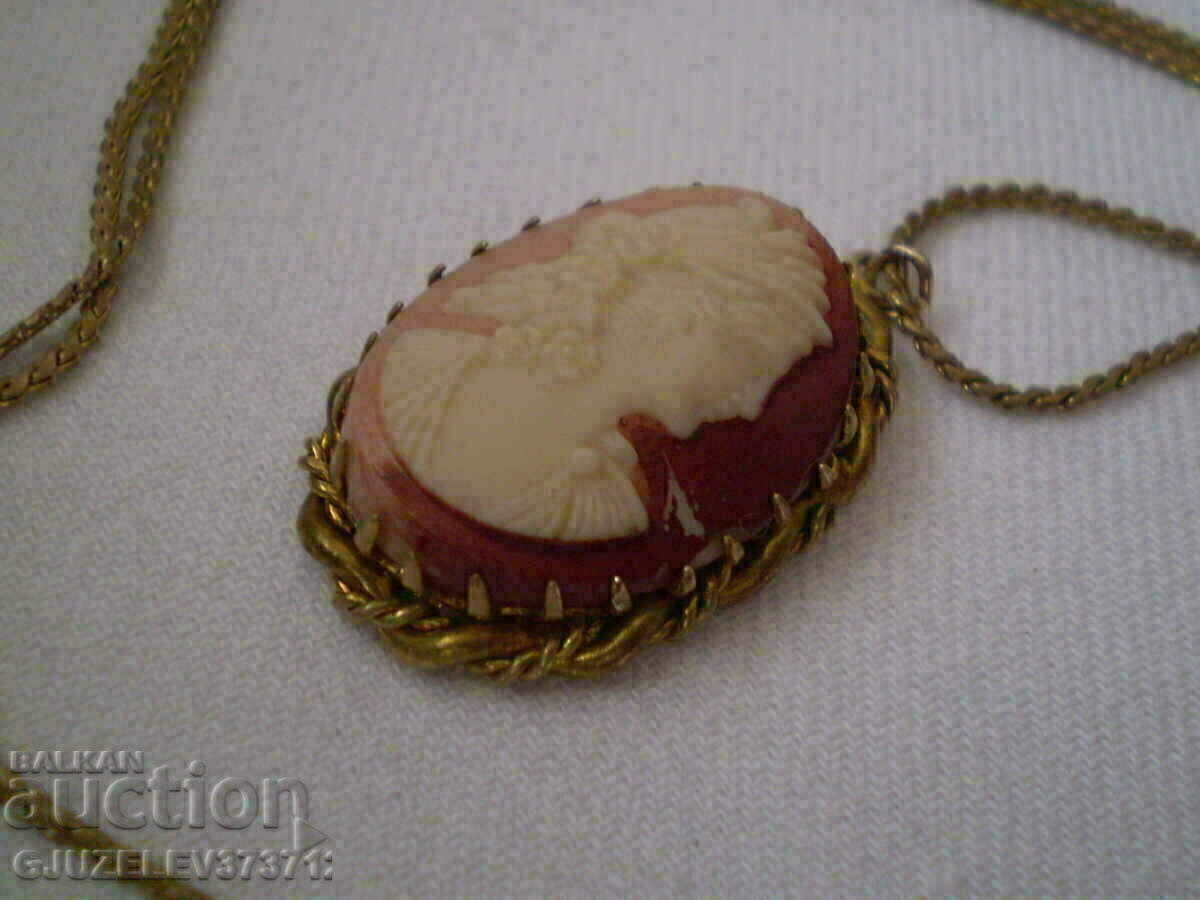 medalion frumos Medalion Cameo anii 50 - 7