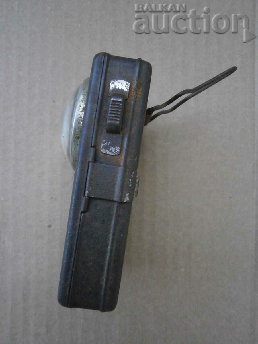 Delivery of MY DAY Germany WW1 WW2 antique flashlight with magnifying glass Delivery of MY DAY Germany WW1 WW2 antique flashlight with magnifying glass