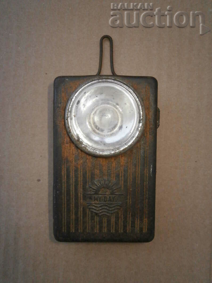 MY DAY Germany WW1 WW2 antique flashlight with magnifying glass