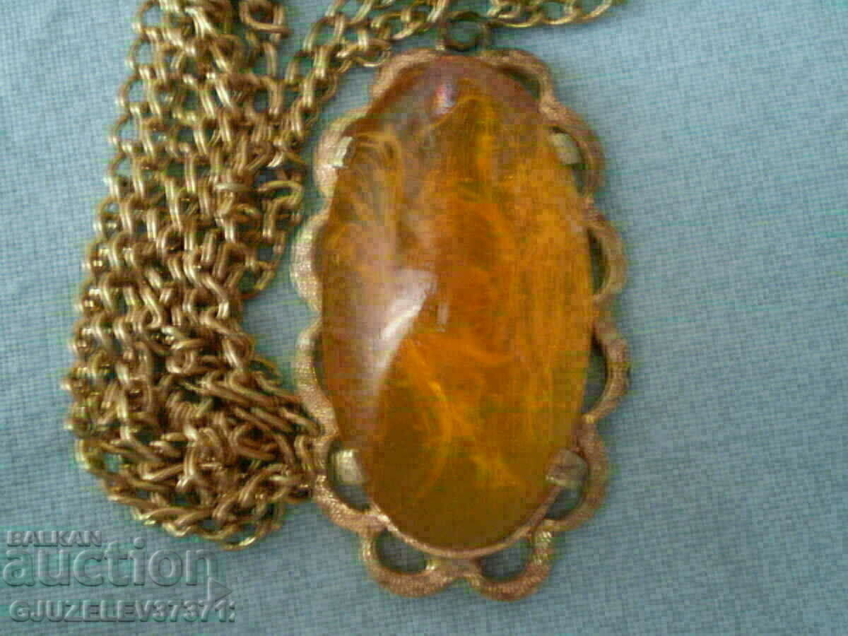 women's necklace from TOPEN FROM AMBER USSR - 7