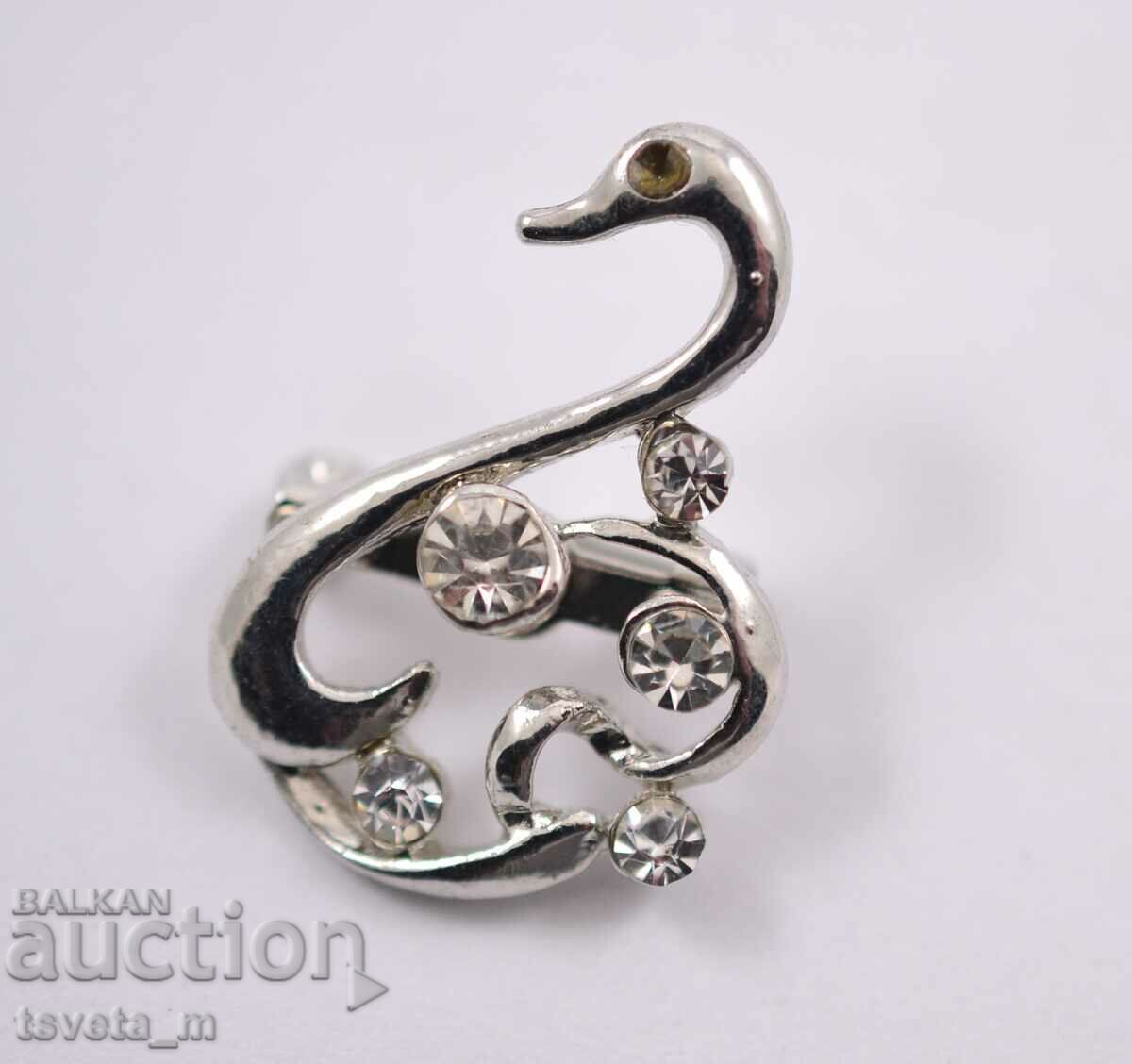 Μια καρφίτσα Μια καρφίτσα