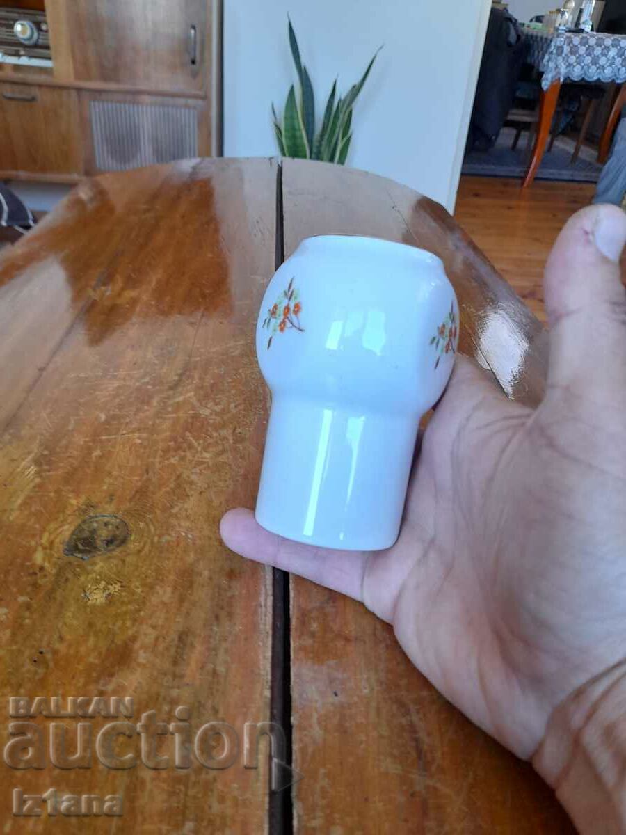 Old porcelain vase, vase with price 12.00 BGN | € 6.14 Old porcelain vase, vase with price 12.00 BGN | € 6.14