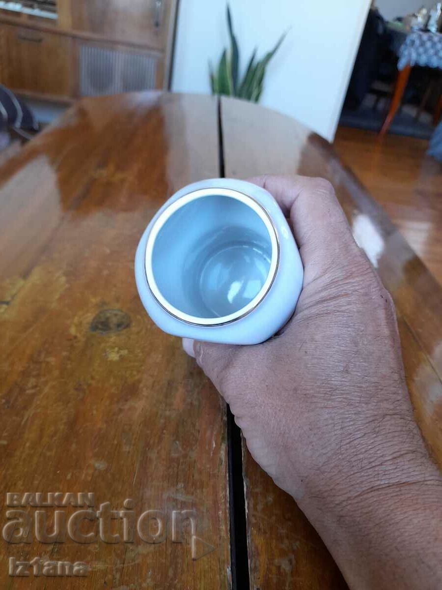 Delivery of Old porcelain vase, vase Delivery of Old porcelain vase, vase