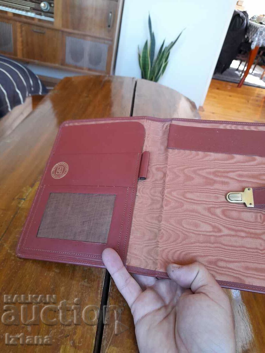 Delivery of Old Techsnabexport document bag Delivery of Old Techsnabexport document bag