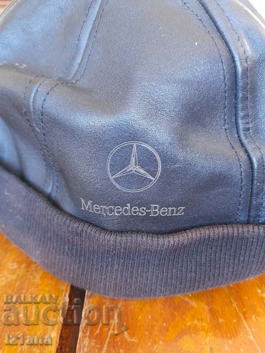 Auction  Mercedes-Benz hat