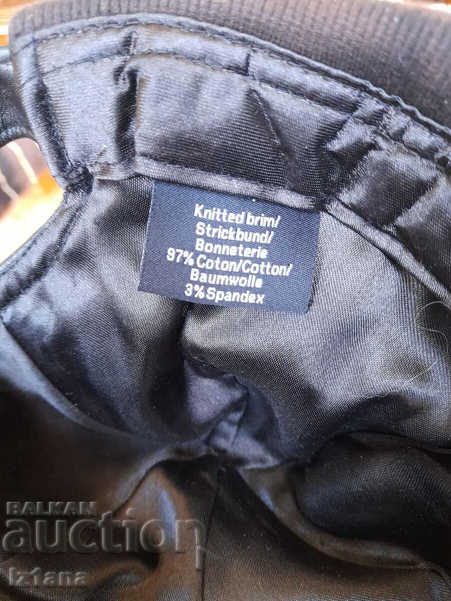 Mercedes-Benz hat - 7