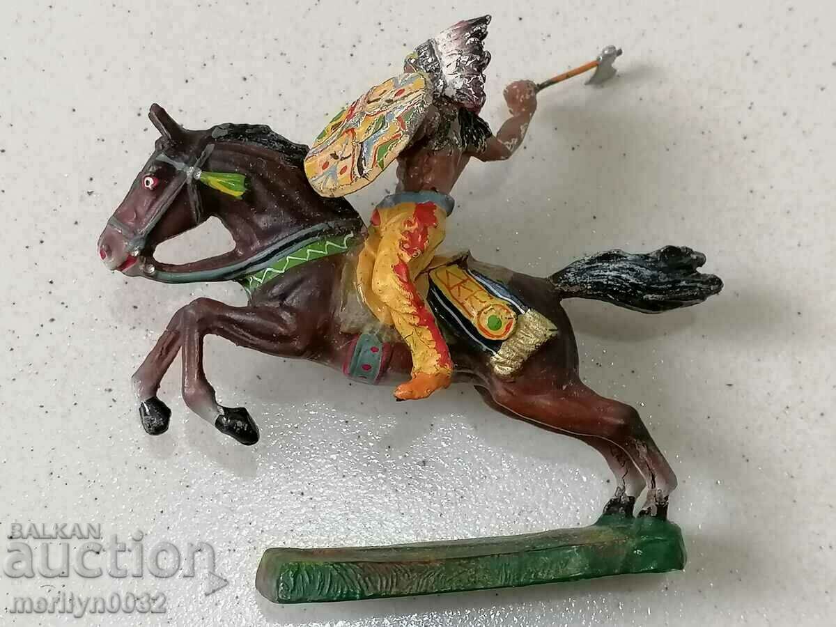 Индианец с кон фигура ELASTOLIN Germany 20-30год пластика с цена 140.00 лв. | € 71.58 Индианец с кон фигура ELASTOLIN Germany 20-30год пластика с цена 140.00 лв. | € 71.58