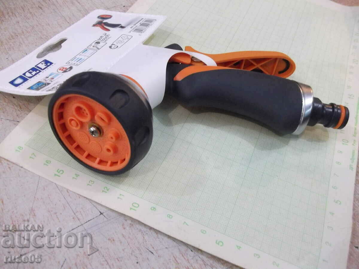 Metal pistol with rubber and quick connection G.F. for watering new with price 25.00 BGN | € 12.78