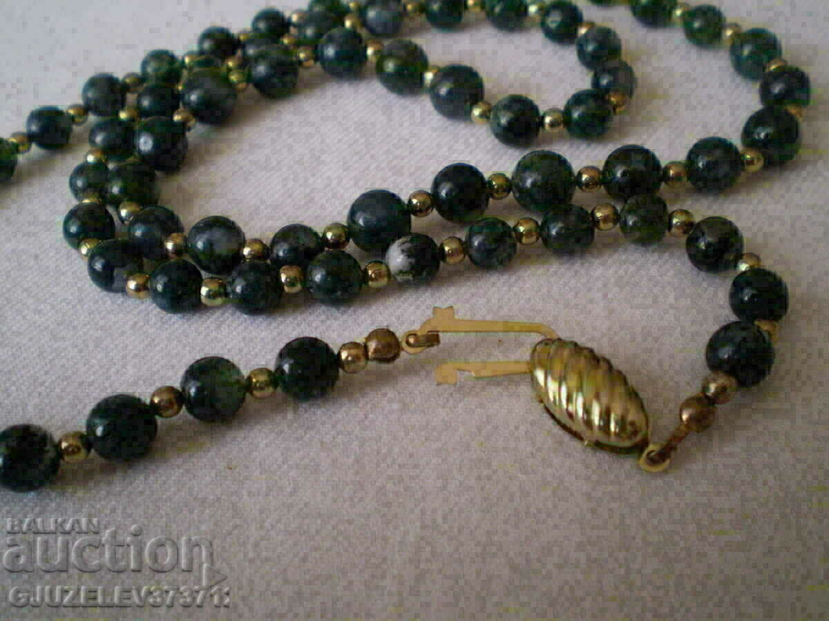 Retro Women's Necklace Of Small Green Balls - 6