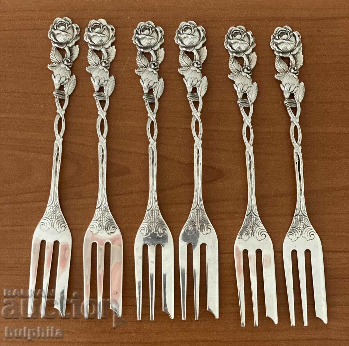 Set of 6 silver dessert forks.