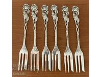 Set 6 furculite argintii pentru desert.