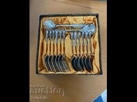 Set of 6 dessert forks, 6 spoons, 2 extra spoons.
