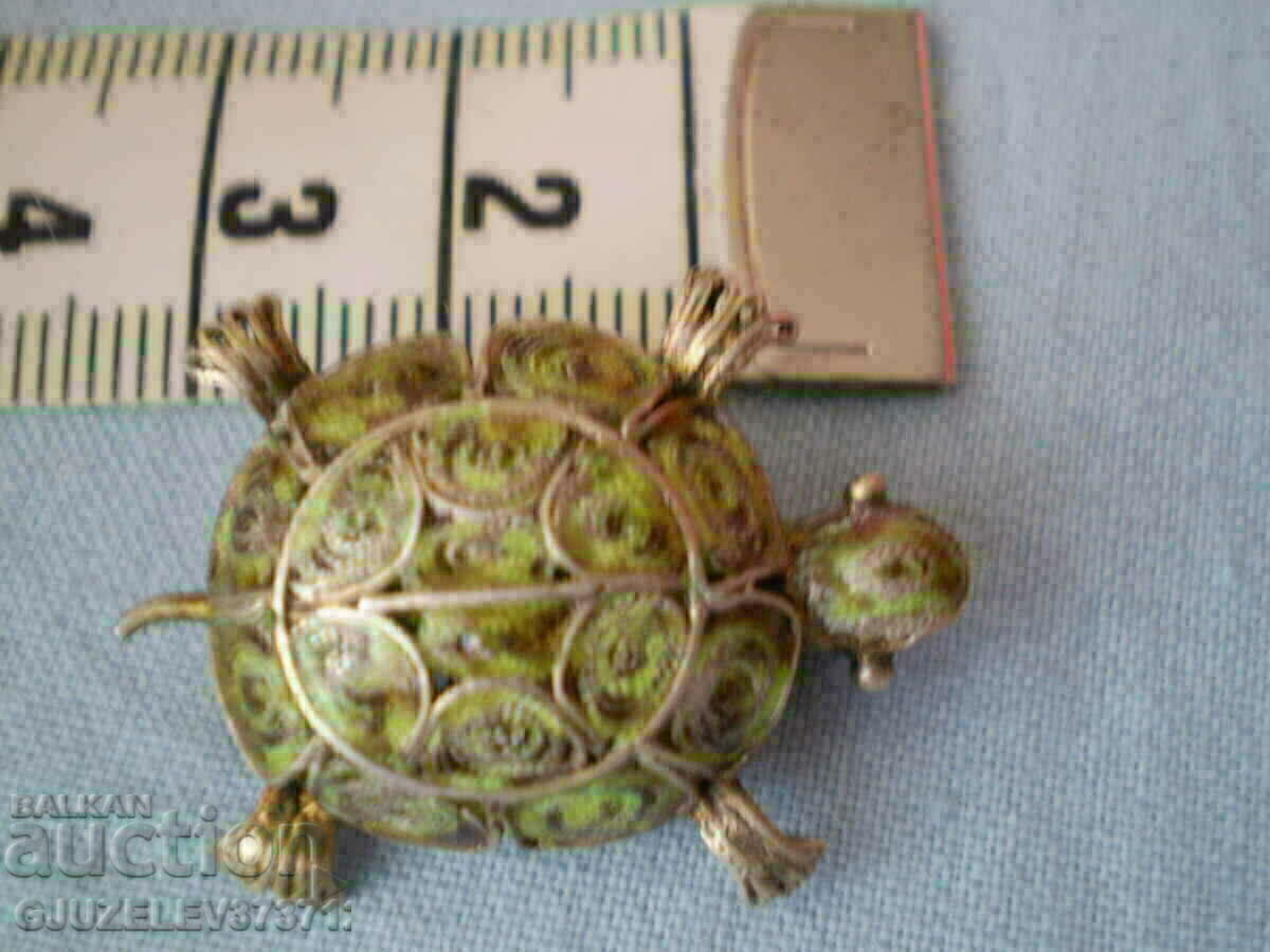Delivery of Silver Turtle Brooch Delivery of Silver Turtle Brooch