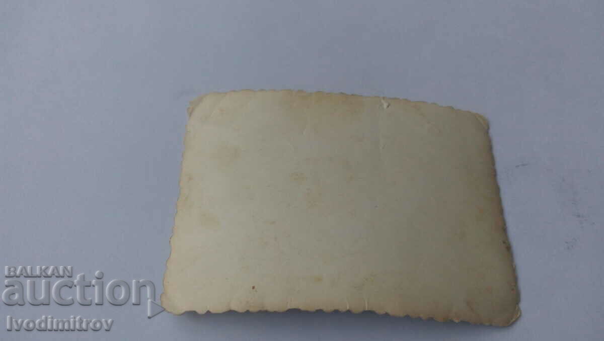 Photo Two young girls with price 1.65 BGN | € 0.84 Photo Two young girls with price 1.65 BGN | € 0.84