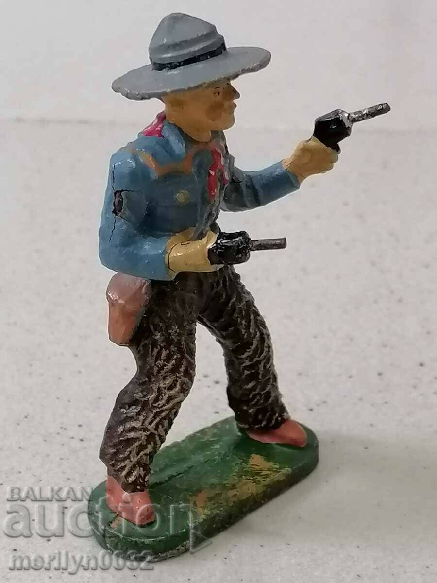 Cowboy figure ELASTOLIN Germany 20-30 years of plastic with price 45.00 BGN | € 23.01 Cowboy figure ELASTOLIN Germany 20-30 years of plastic with price 45.00 BGN | € 23.01