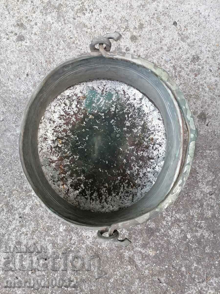 Tinned cauldron, copper coin, copper coin, copper vessel - 6 Tinned cauldron, copper coin, copper coin, copper vessel - 6