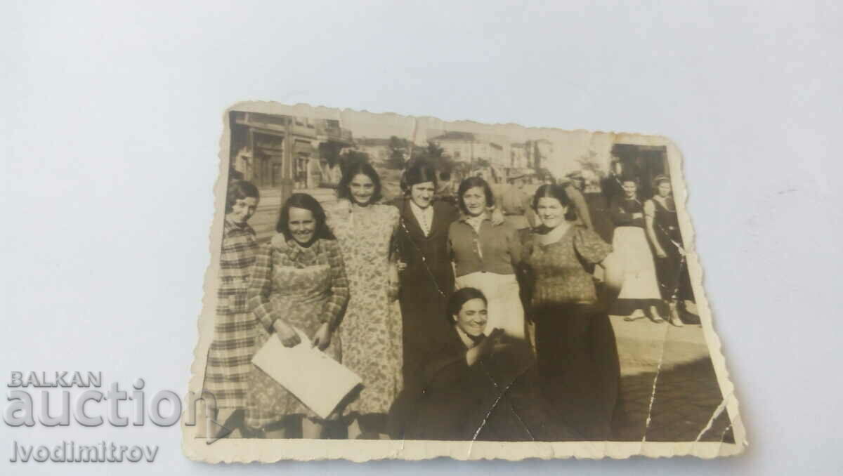 Φωτογραφία των γυναικών της Σοφίας στην πλατεία