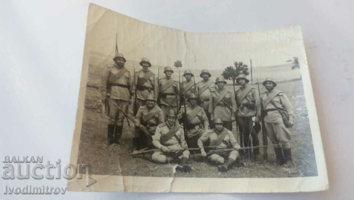 Снимка Велико Търново Офицери 1956