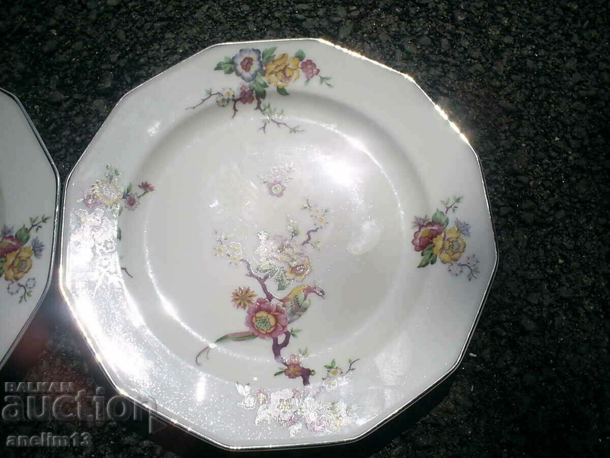 Auction  LOT OF CARABEL PORCELAIN PLATES