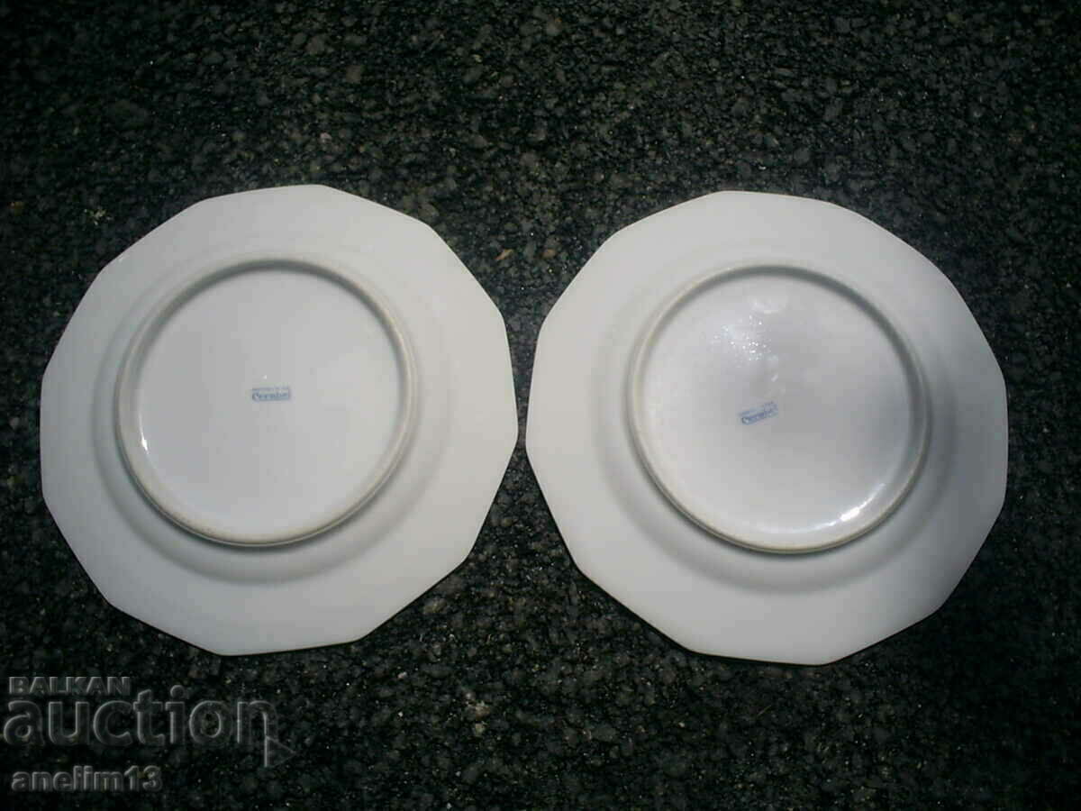 Delivery of LOT OF CARABEL PORCELAIN PLATES