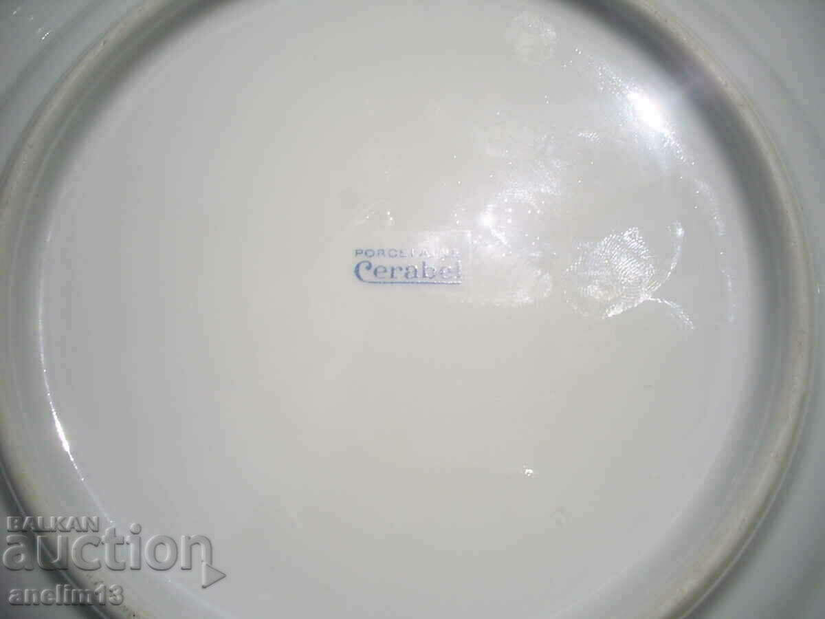 LOT OF CARABEL PORCELAIN PLATES - 5