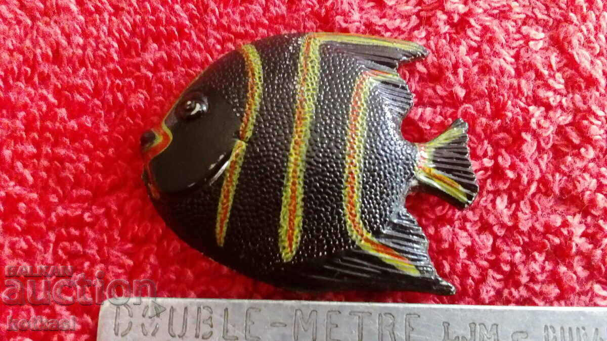 Auction  Souvenir Fridge Magnet Fish