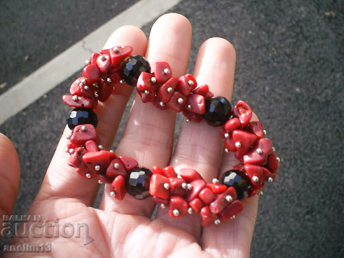 BRACELET COralS with price 75.00 BGN | € 38.35