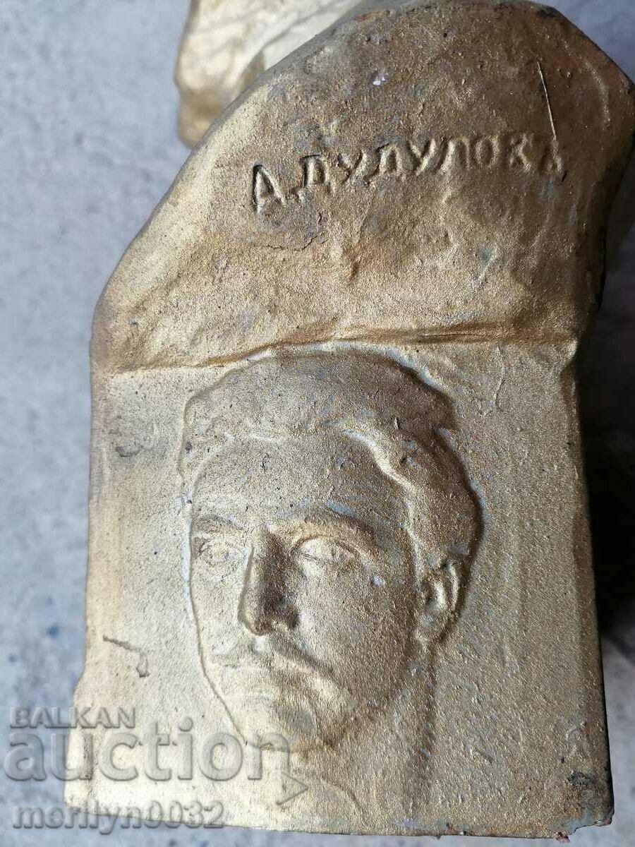 Ceramic bust of Hr. Botev At. Dudolov plastic figure - 5 Ceramic bust of Hr. Botev At. Dudolov plastic figure - 5