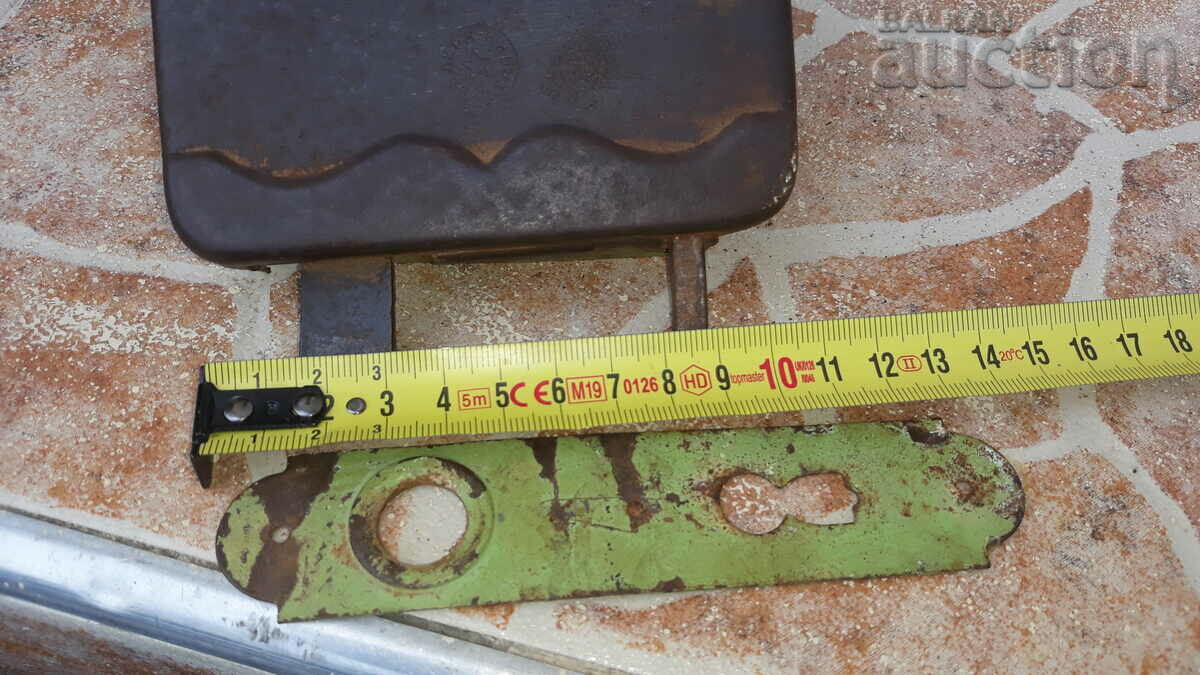 ancient primitive lock - 5 ancient primitive lock - 5