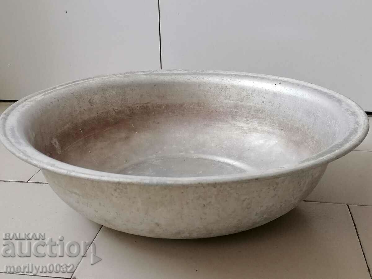 Aluminum basin household kettle bucket bowl with price 51.00 BGN | € 26.08 Aluminum basin household kettle bucket bowl with price 51.00 BGN | € 26.08