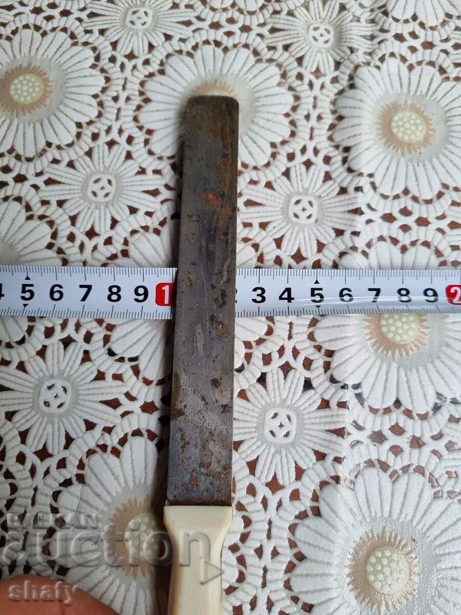 Delivery of An old knife Delivery of An old knife