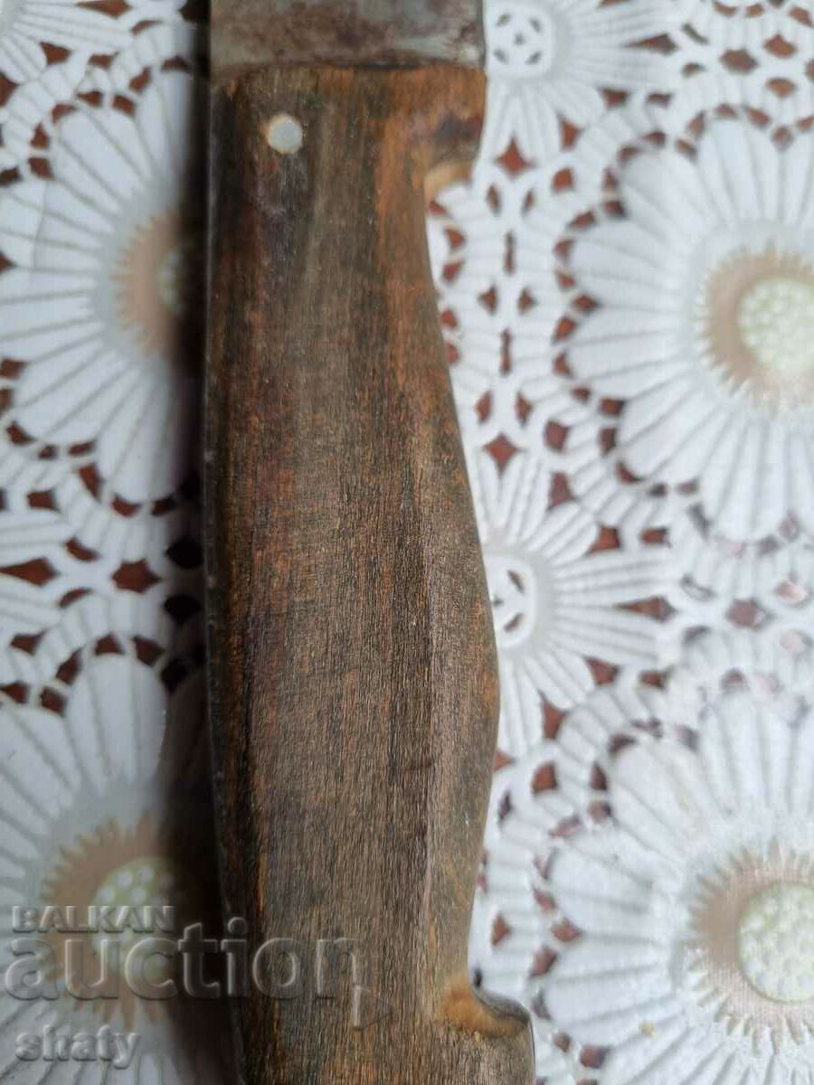 Auction An old knife Auction An old knife