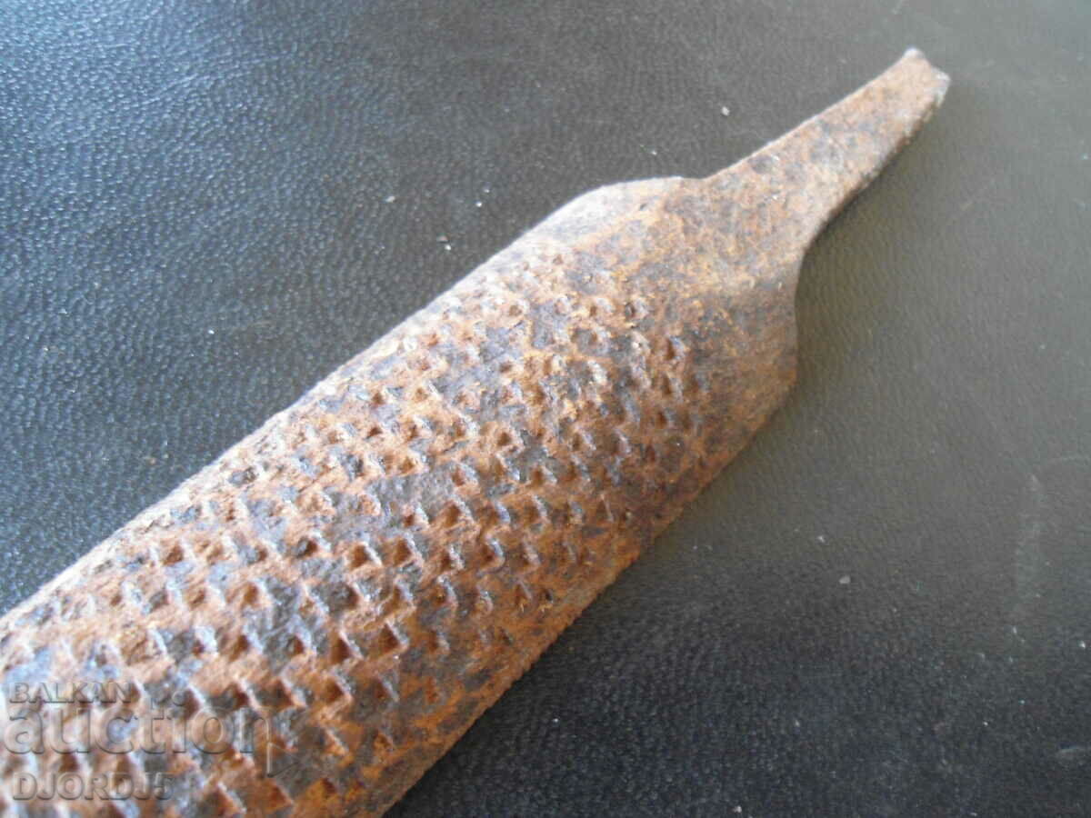 Auction Old files, half-round Auction Old files, half-round