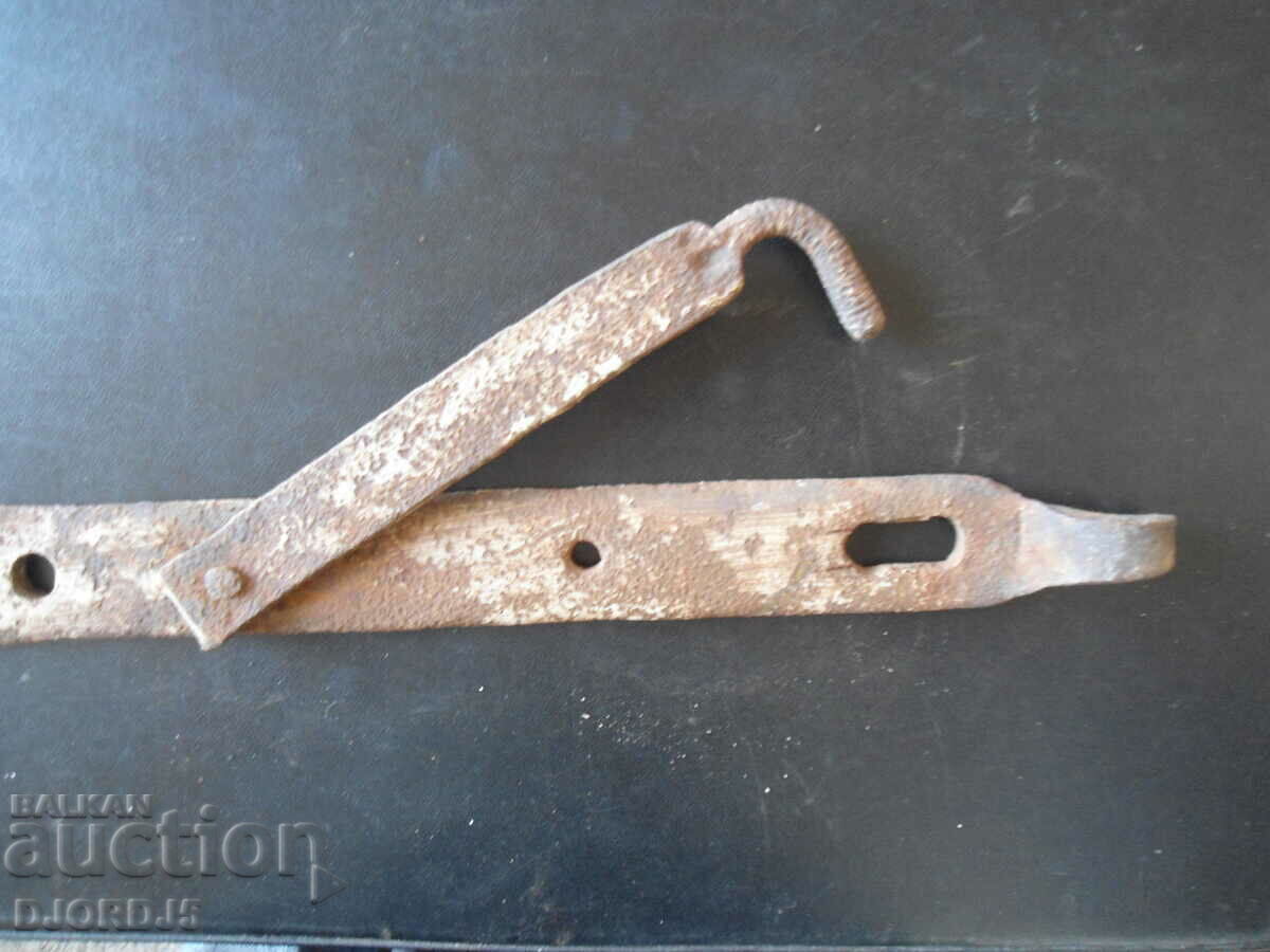 Delivery of Old latch, lock, gate Delivery of Old latch, lock, gate