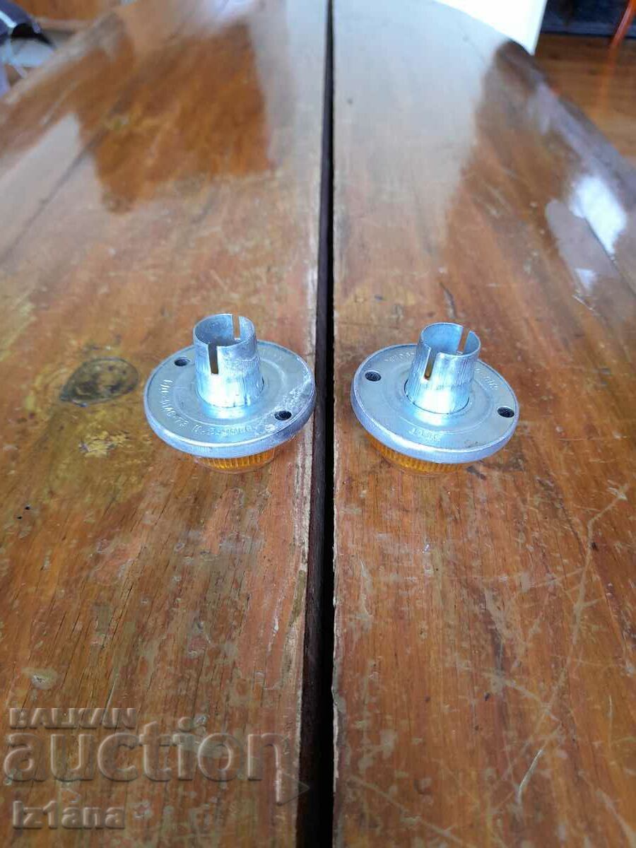 Old turn signal, turn signal Moskvich with price 55.00 BGN | € 28.12 Old turn signal, turn signal Moskvich with price 55.00 BGN | € 28.12