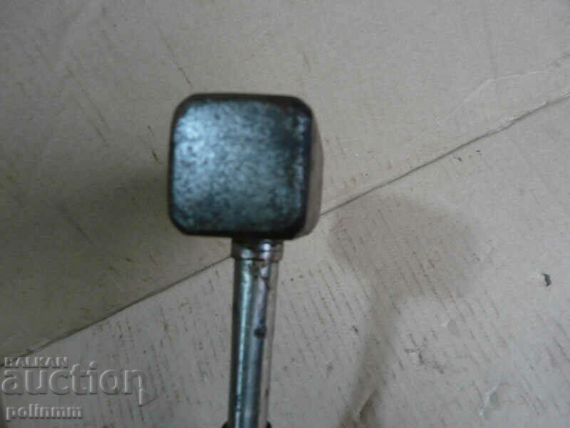 Auction  Swedish hammer - BILTEMA