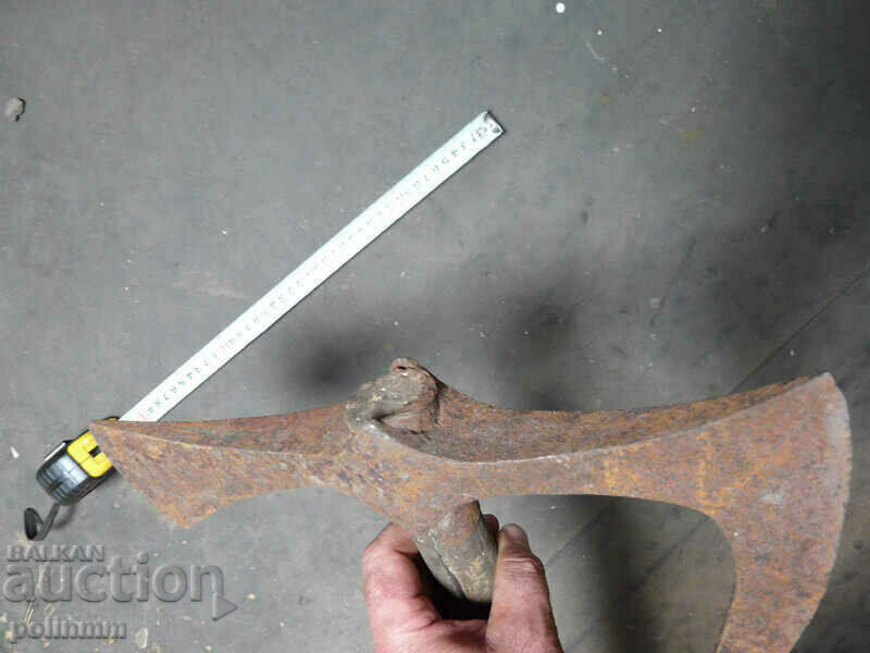 Auction  Batashka ax - Pelka