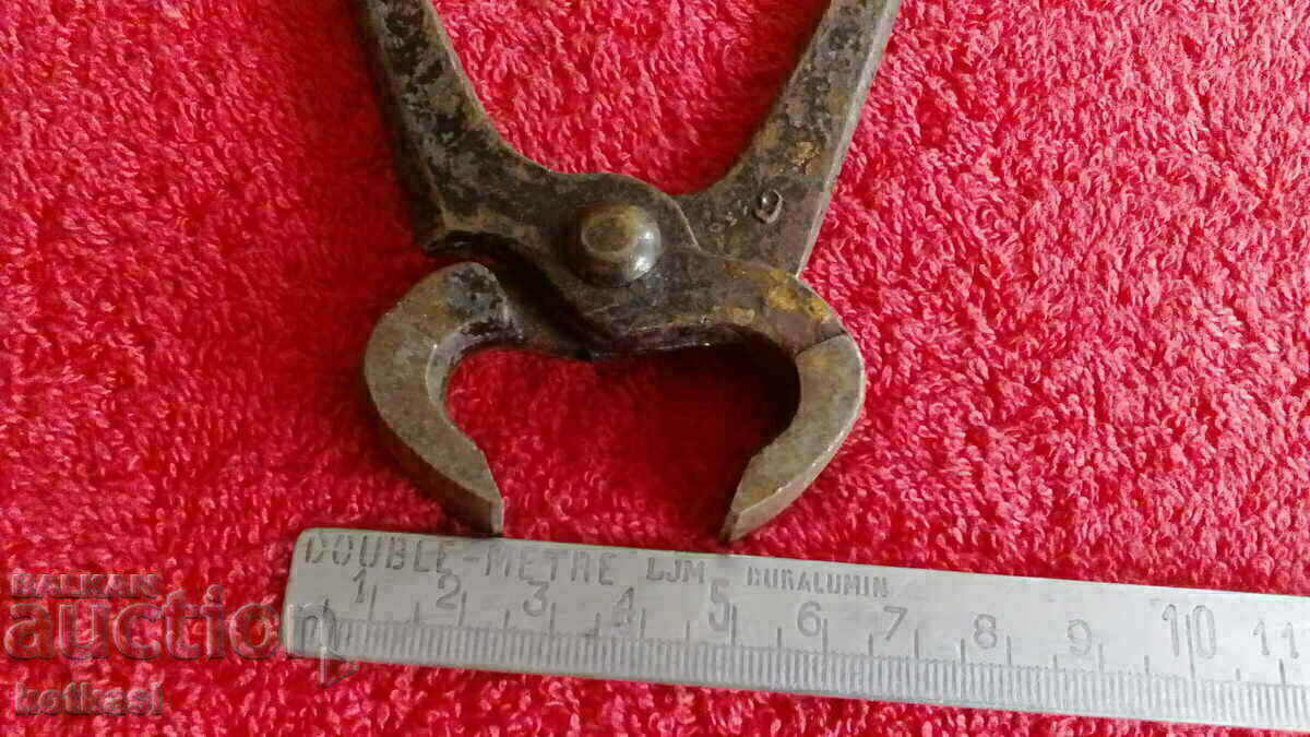 Old forged metal pliers cherped master - 5 Old forged metal pliers cherped master - 5