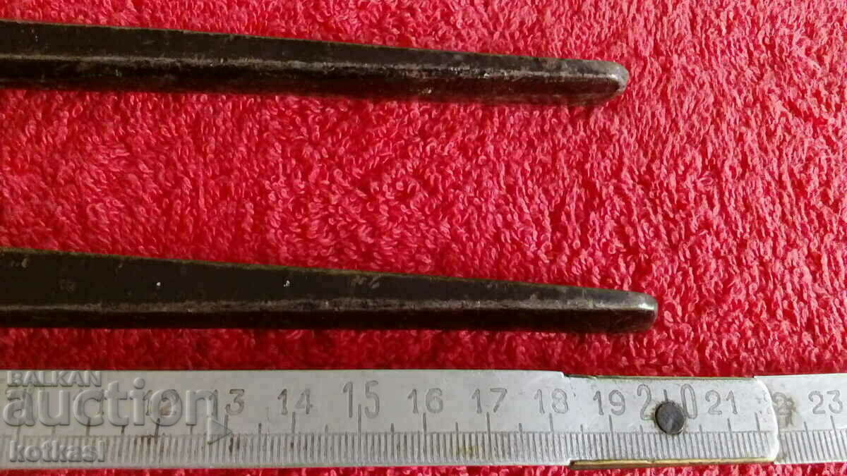 Auction Old forged metal pliers cherped master Auction Old forged metal pliers cherped master